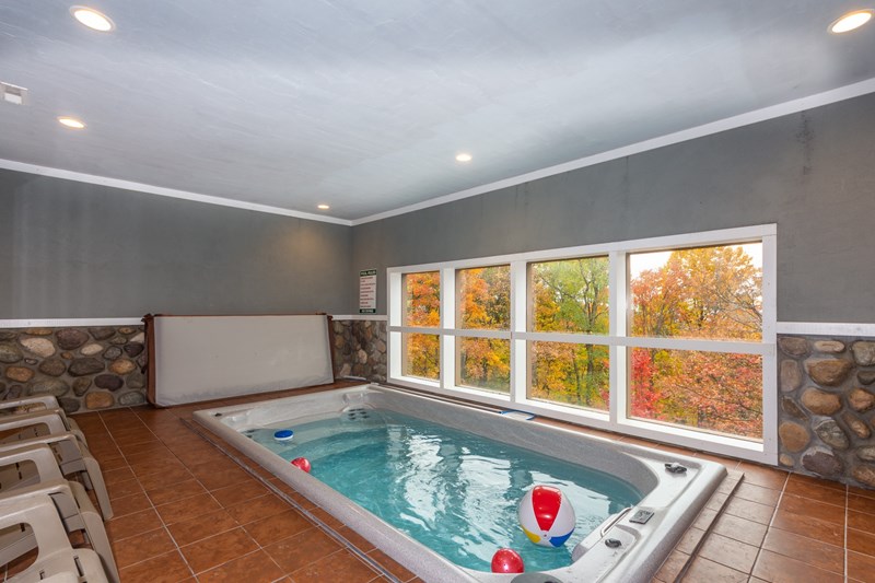 Gatlinburg Indoor Swim Spa Cabin With Sensational Views Games