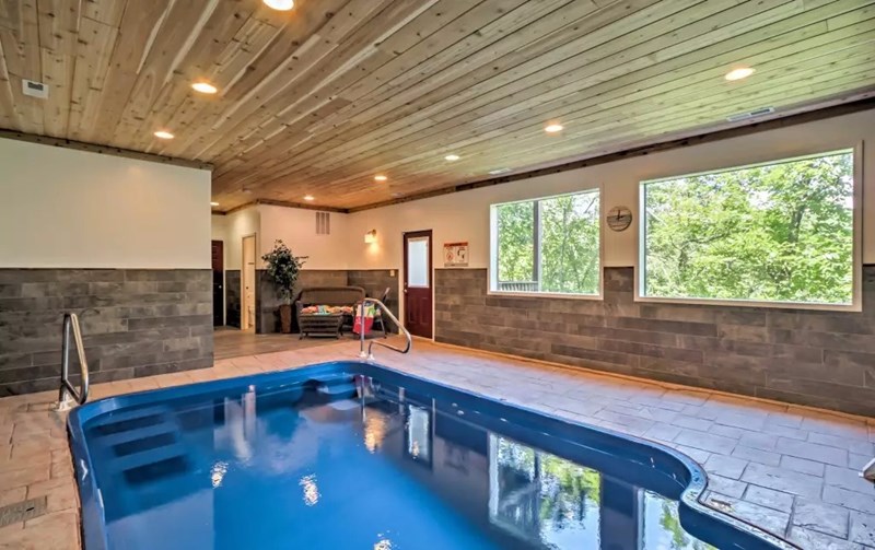 Pigeon Forge Luxury Cabin With In Cabin Swimming Pool And Much More