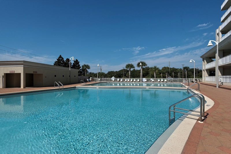 Ariel Dunes II has 3 pools in front of the building! with 5 Seascape pools available for guest use as well!