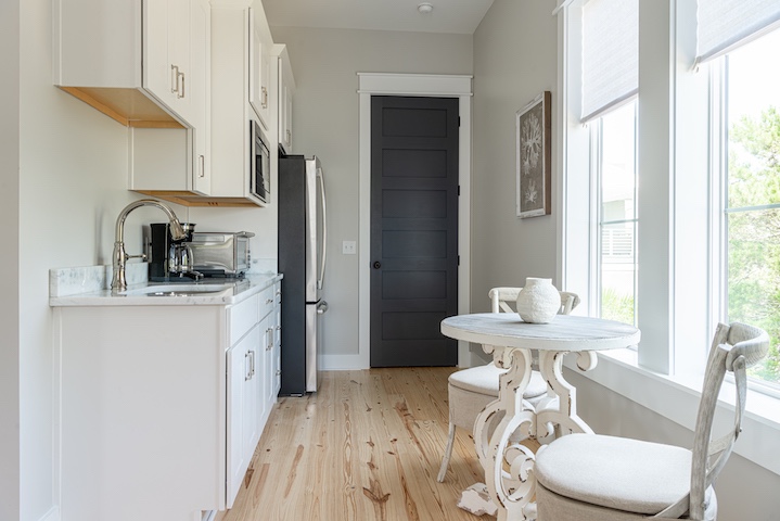 Carriage House Kitchenette